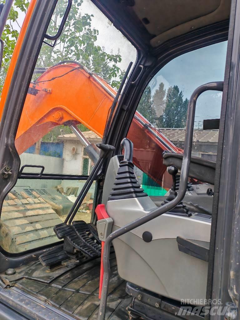 Doosan DX75 Excavatoare 7t - 12t
