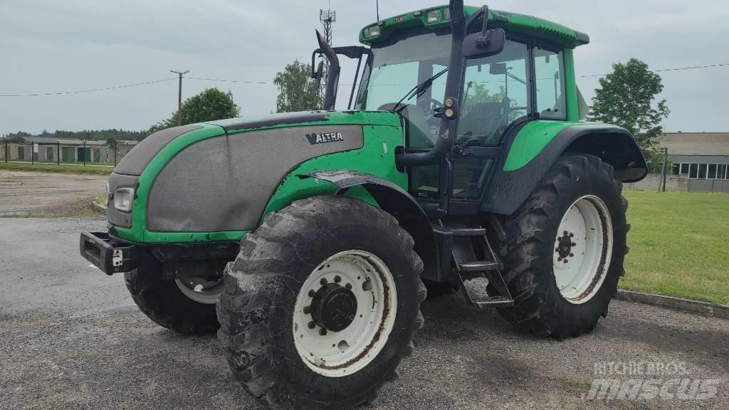 Valtra T170 Tractoare