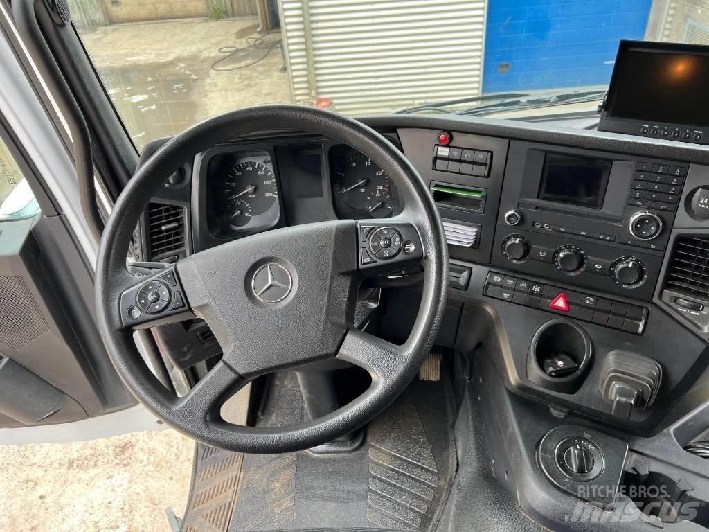 Mercedes-Benz 3246 Camioane cu macara