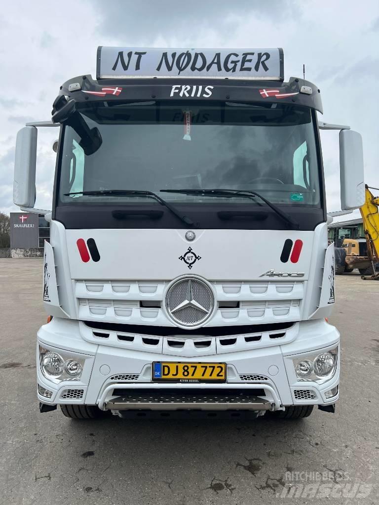 Mercedes-Benz 3246 Camioane cu macara