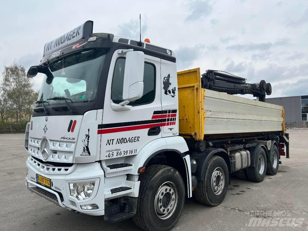 Mercedes-Benz 3246 Camioane cu macara