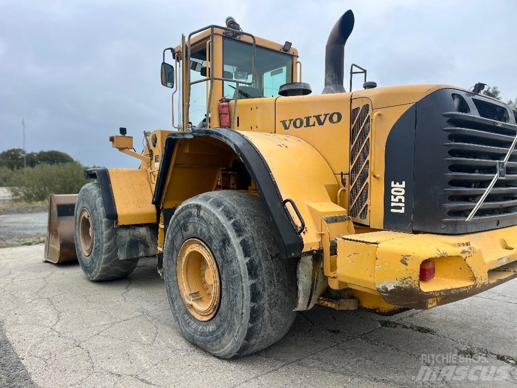 Volvo L 150 E Incarcator pe pneuri