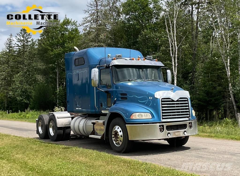 Mack CXU 613 Autotractoare