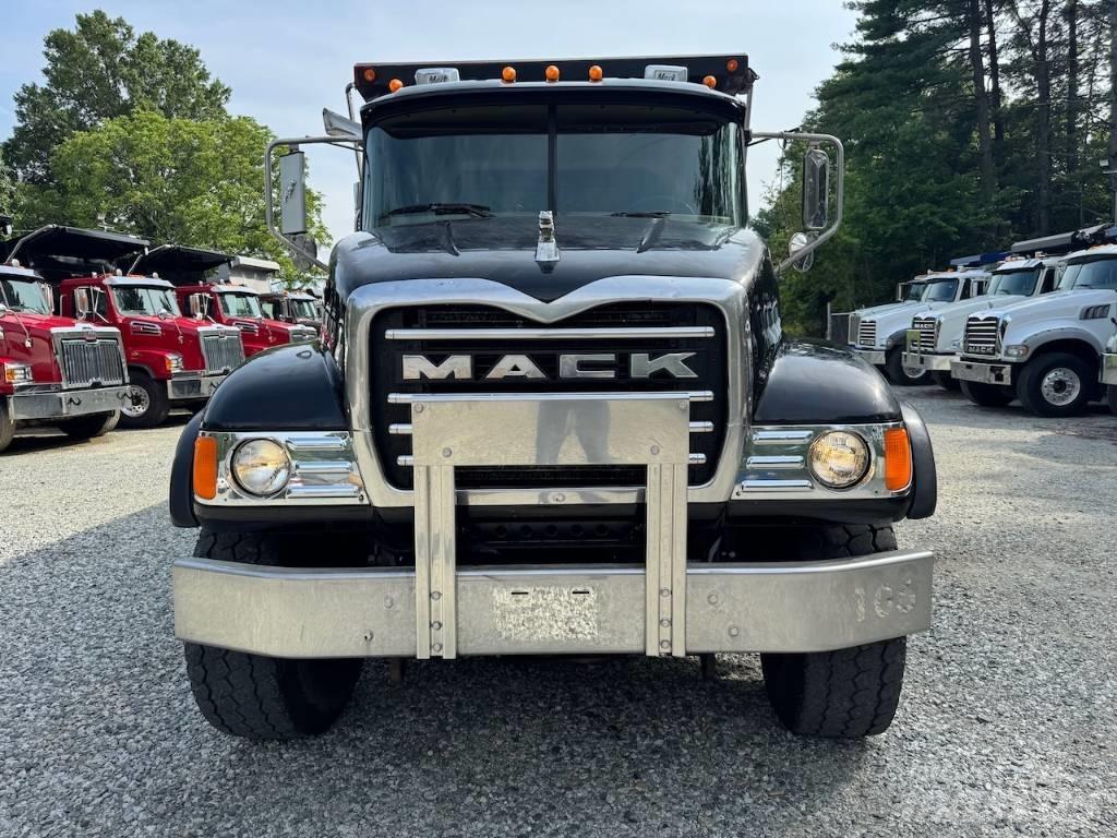 Mack Granite CV 713 Autobasculanta