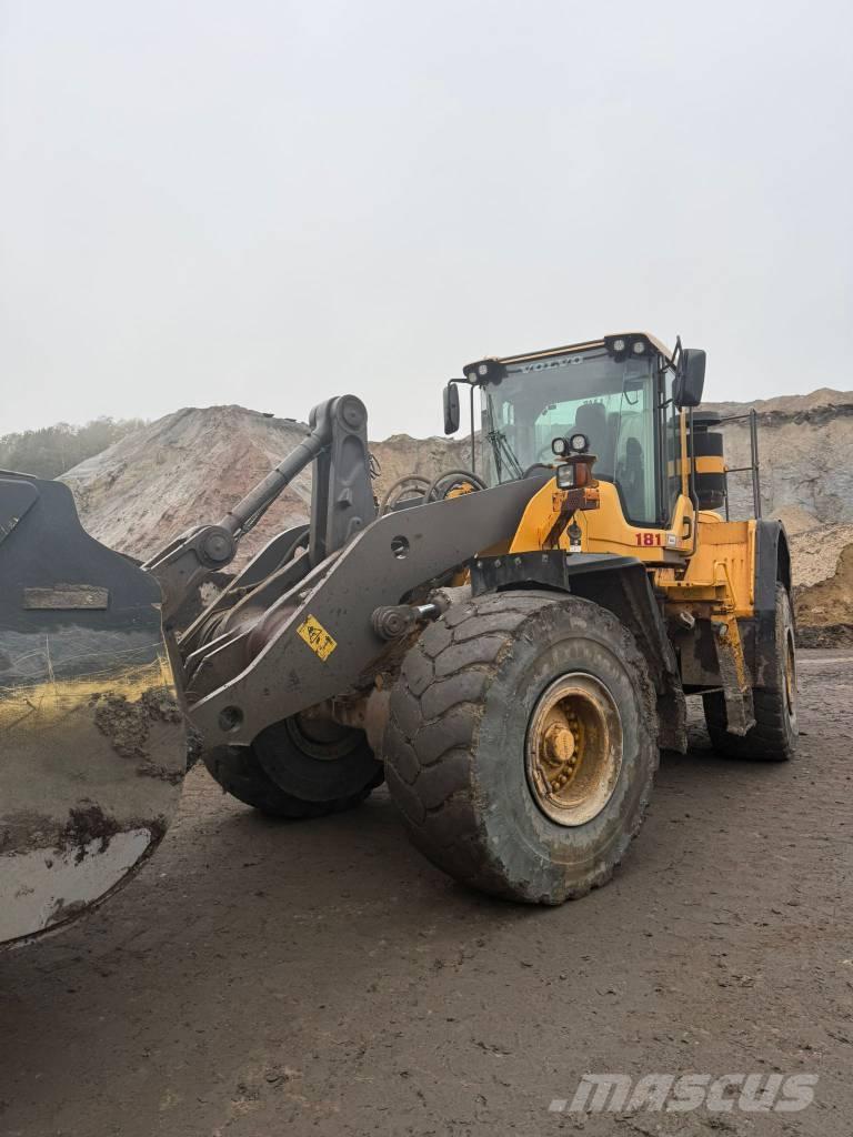 Volvo L180F Incarcator pe pneuri