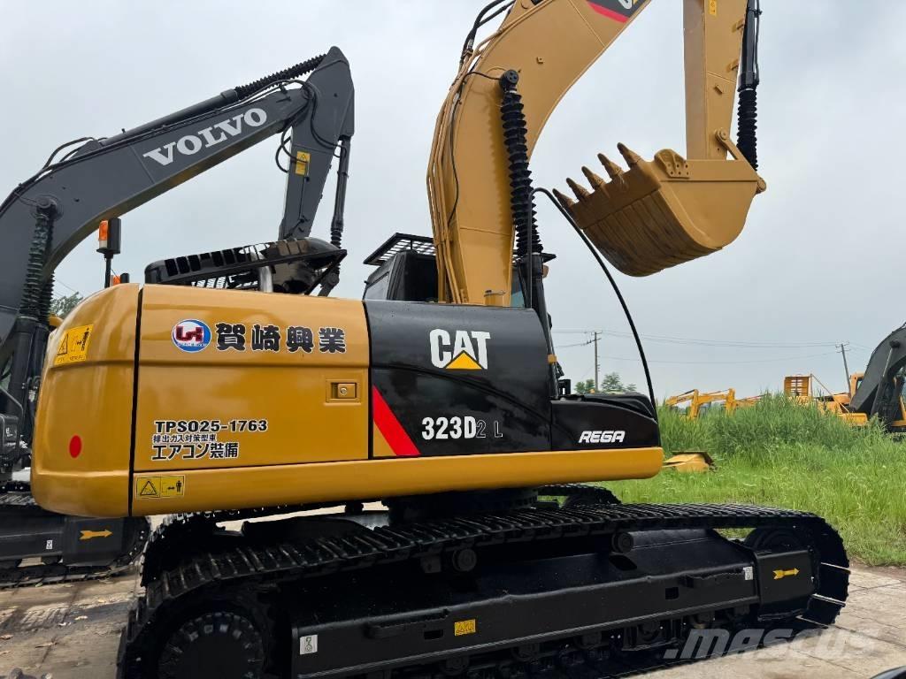 CAT 323D2 Excavatoare pe șenile
