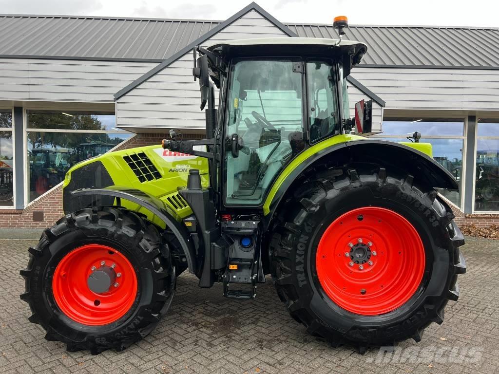 CLAAS Arion 530 CIS+ Tractoare