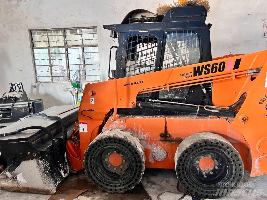  福威 WS60 Utilaje întreţinere terenuri - Altele