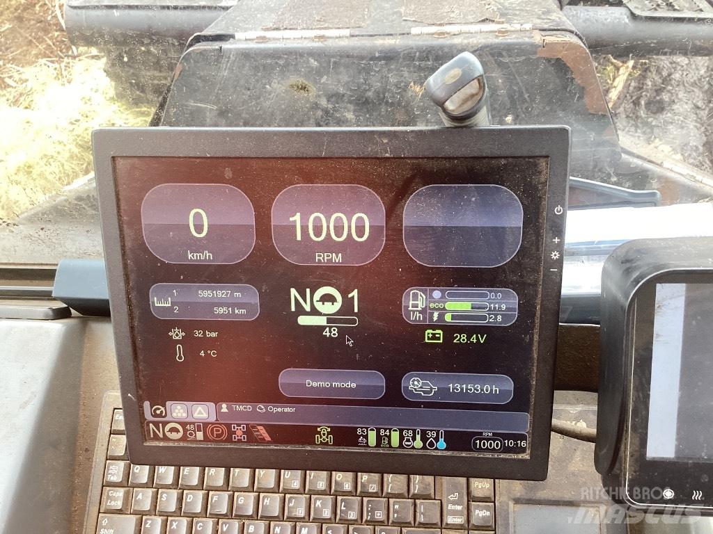 Komatsu 845 Transportoare
