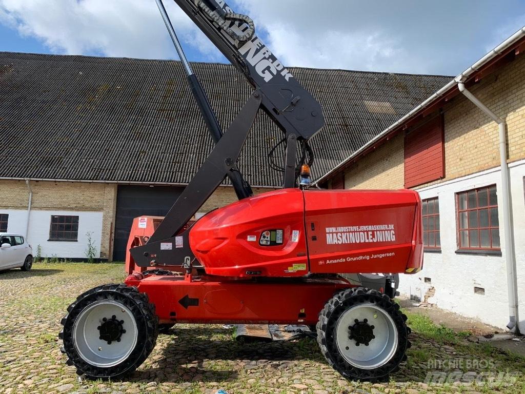 Manitou 220TJ+ Nacele cu brat telescopic