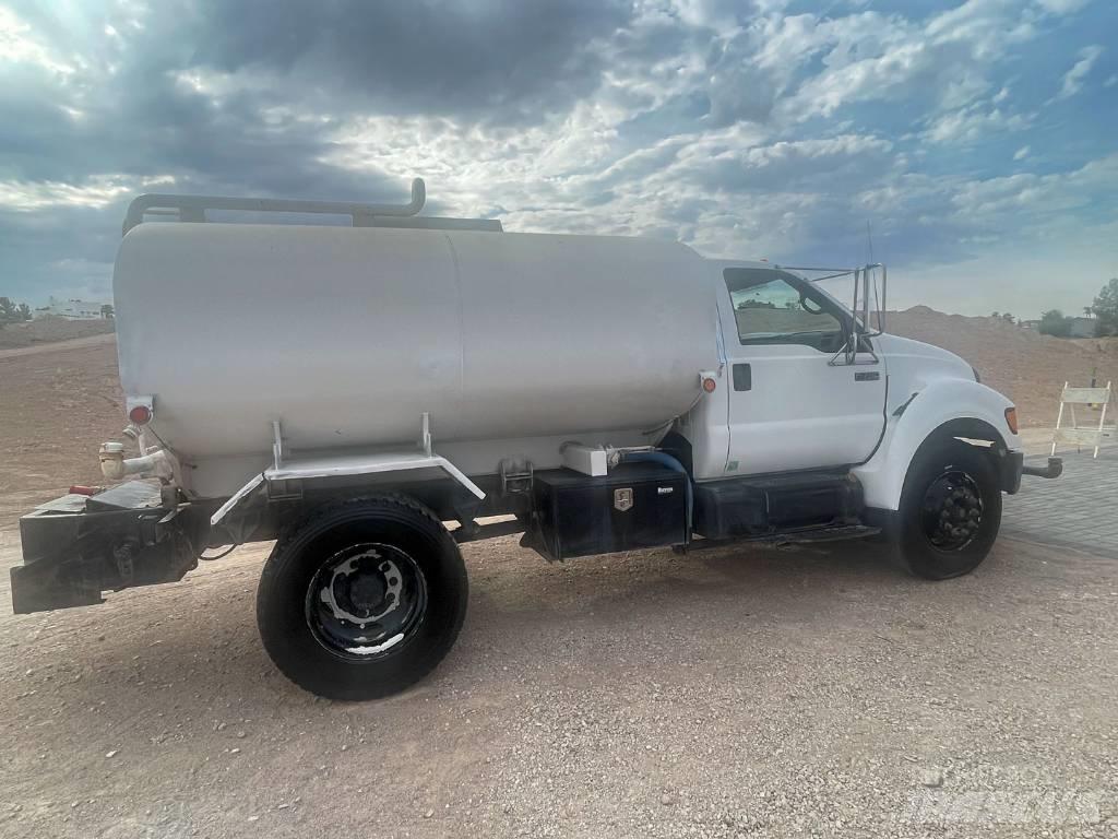 Ford F 750 XLT Cisterne