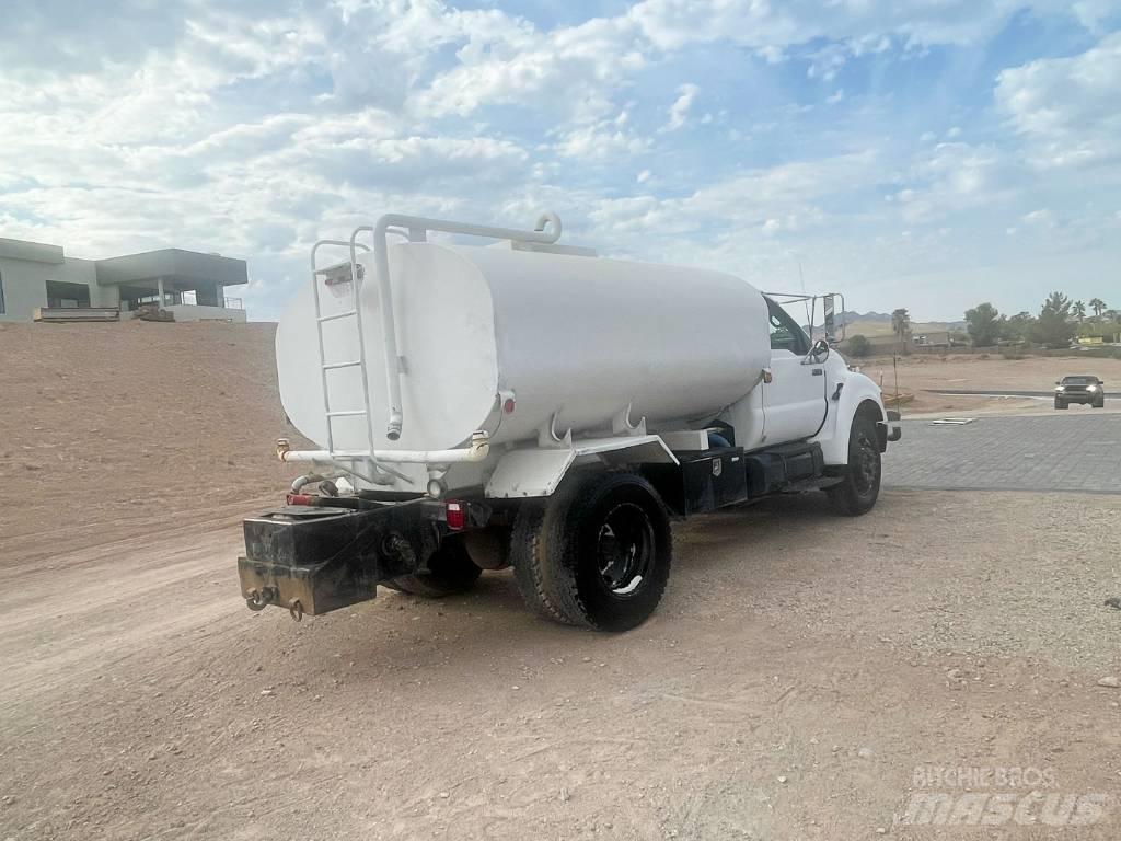 Ford F 750 XLT Cisterne