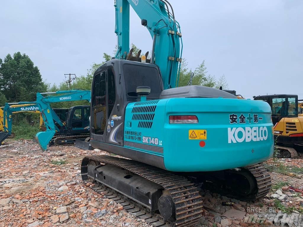 Kobelco SK 140 Excavatoare 7t - 12t