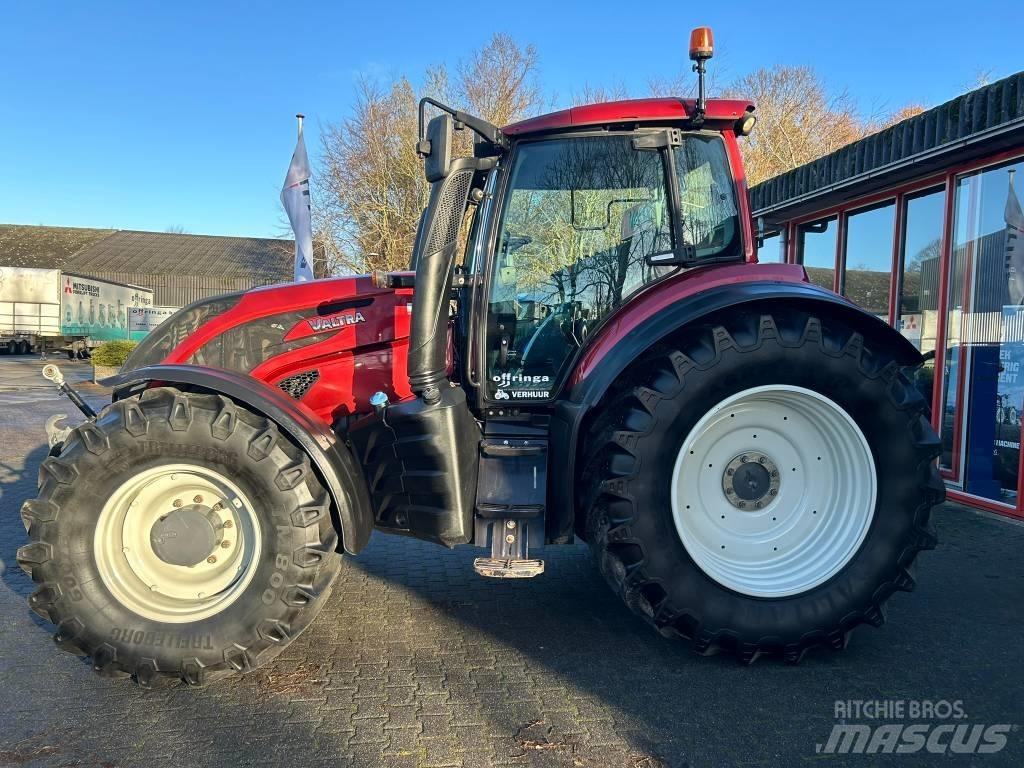 Valtra T234A Tractoare