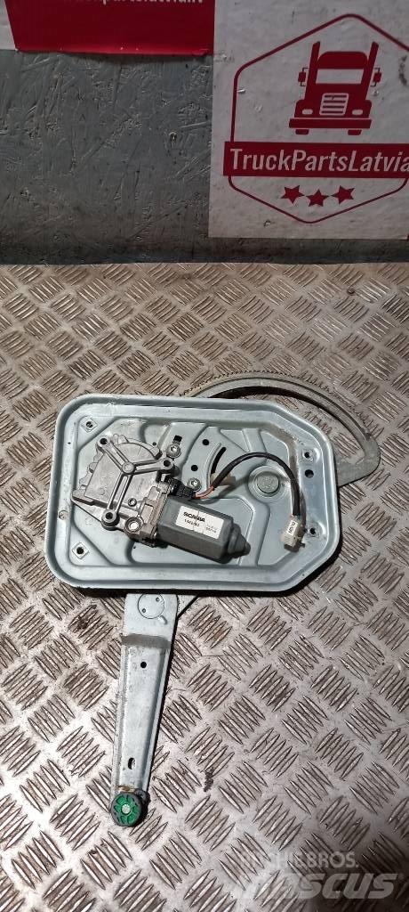 Scania R 440   1442293 Cabine si interior