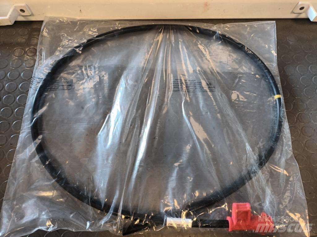 Volvo PIPE 21872077 Transport - Altele