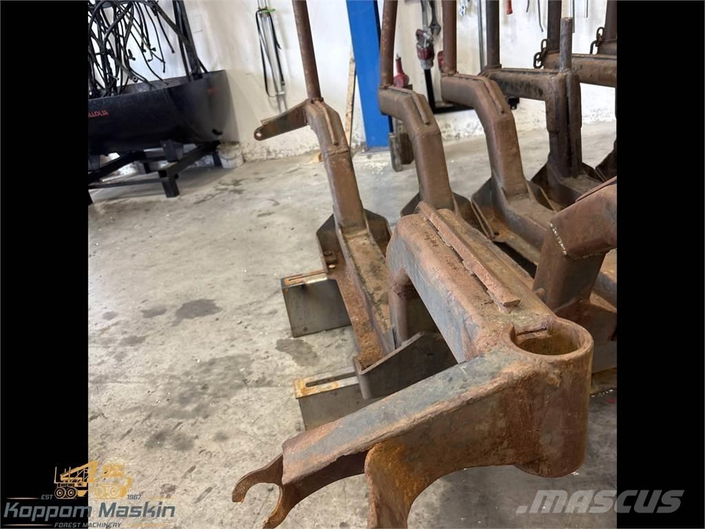 Gremo 704 Alte componente