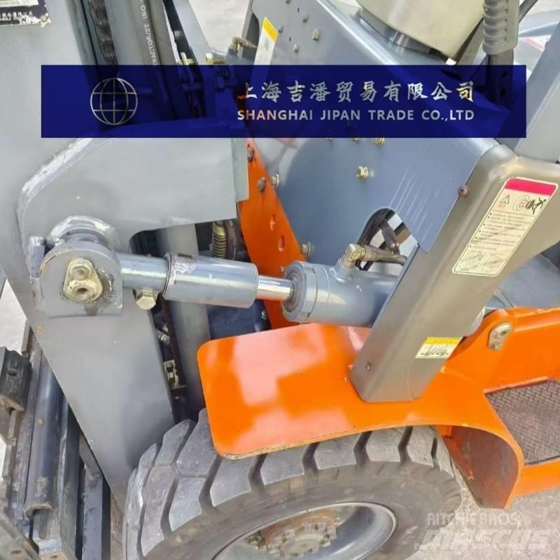 Heli H2000-25 Stivuitor diesel