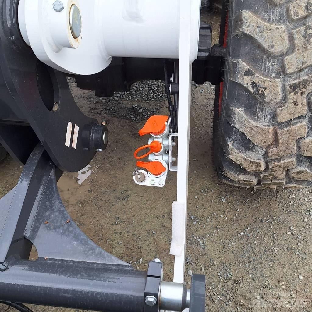 Bobcat Radlader Incarcator pe pneuri