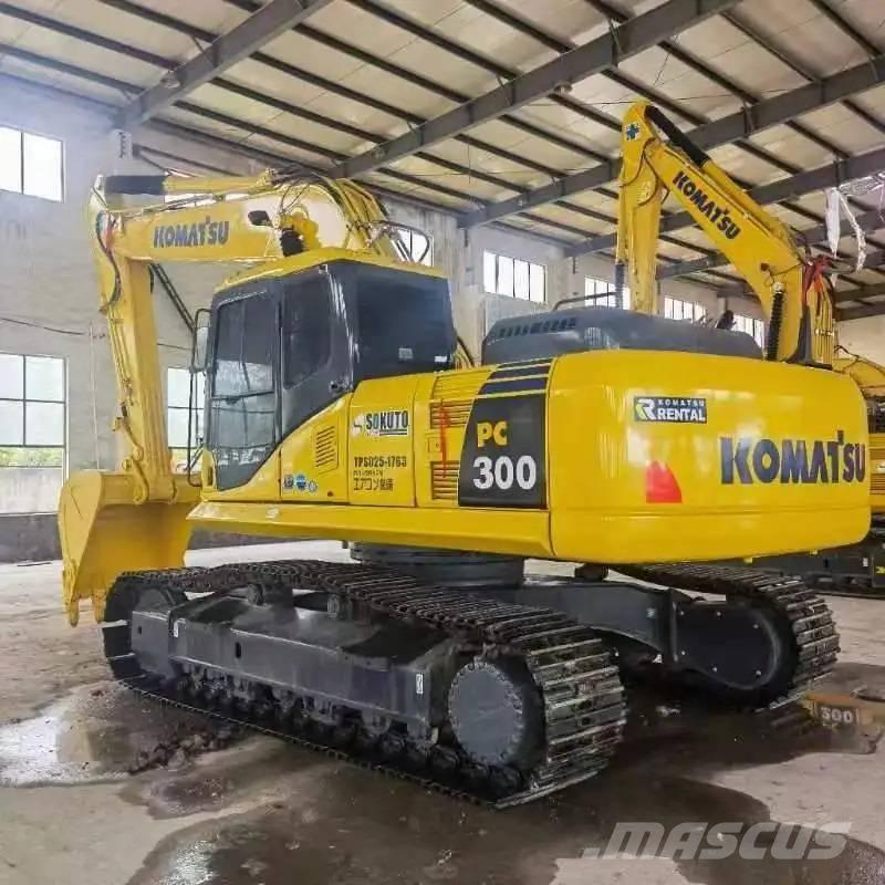 Komatsu PC300-7 Excavatoare pe șenile
