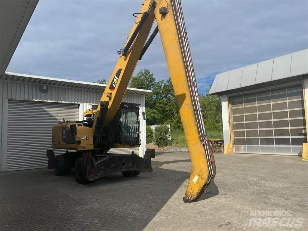 CAT MH3026 Excavatoare cu roti