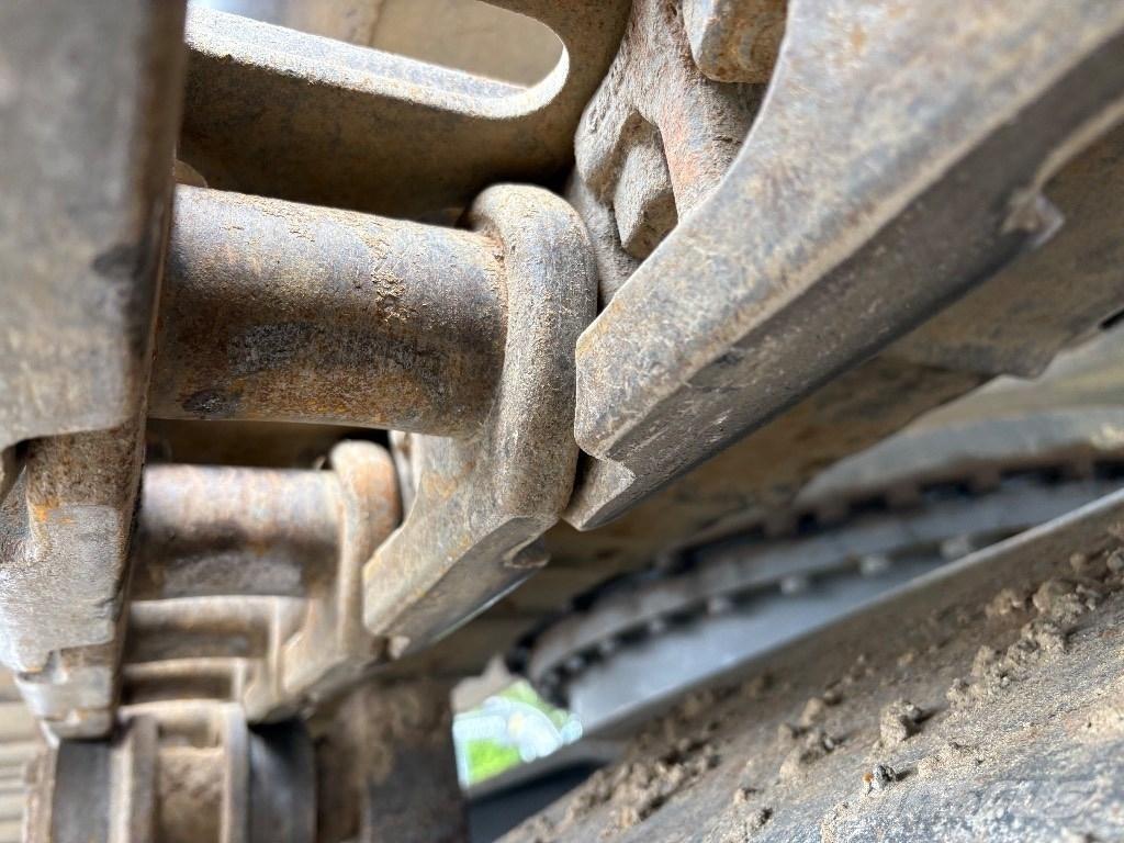 Volvo EC 200 Excavatoare pe șenile
