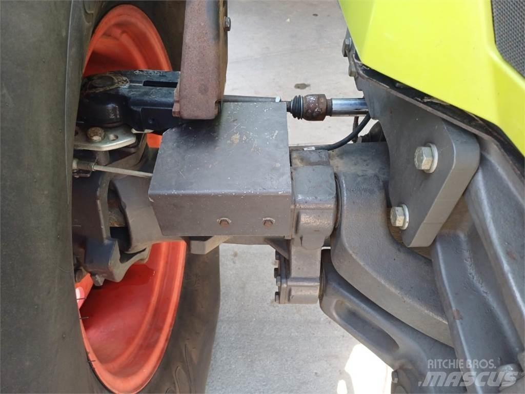 CLAAS Axion 850 Tractoare