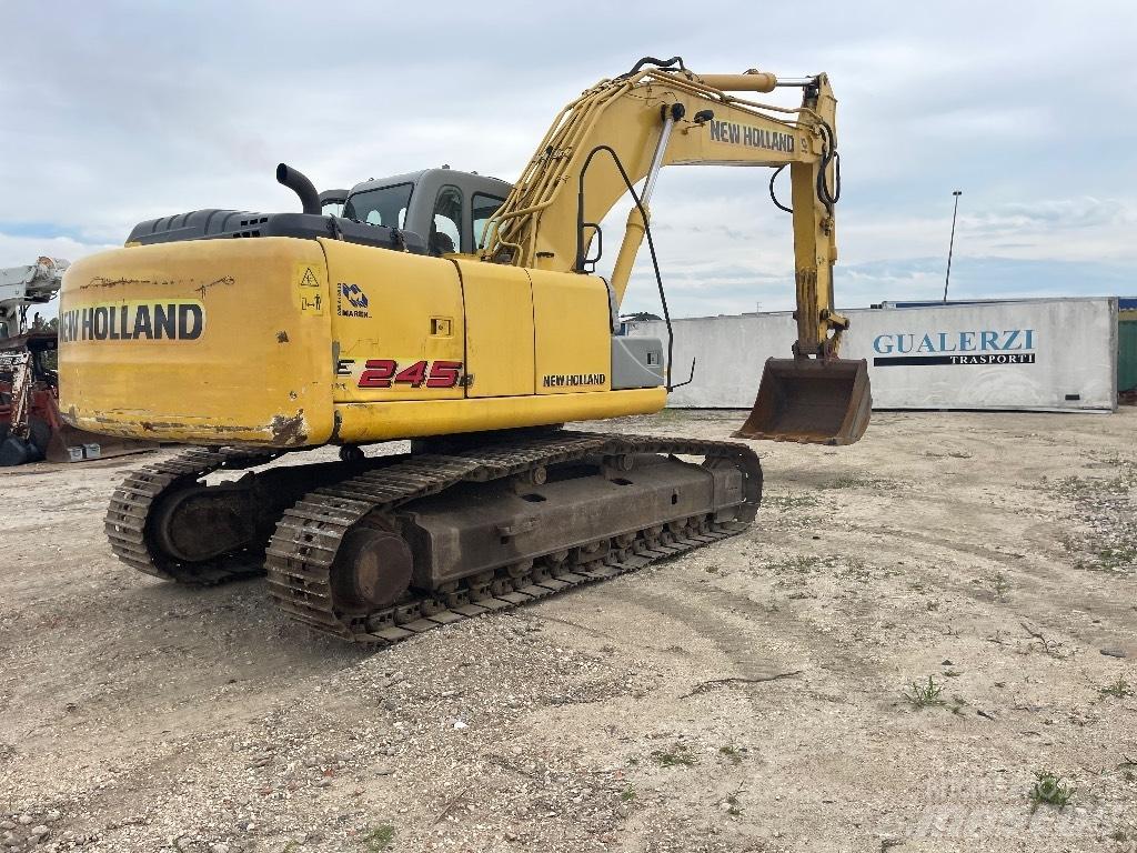 New Holland 245B Excavatoare pe șenile

