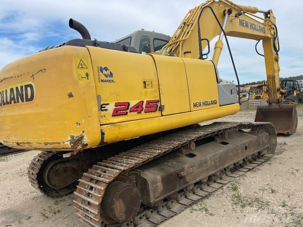 New Holland 245B Excavatoare pe șenile
