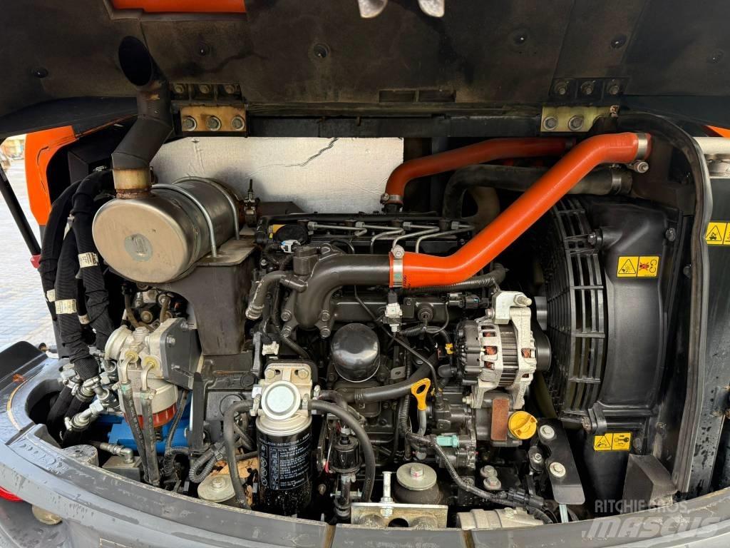 Doosan DX 57 W Excavatoare cu roti