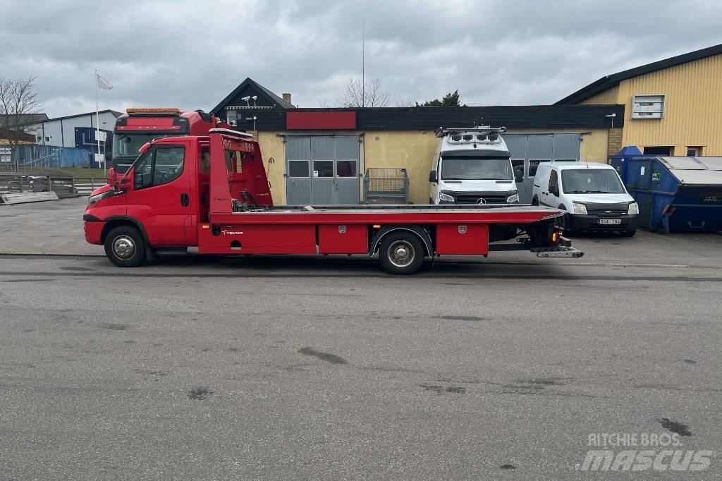 Iveco Daily 70C18H/P Vehicule de recuperare