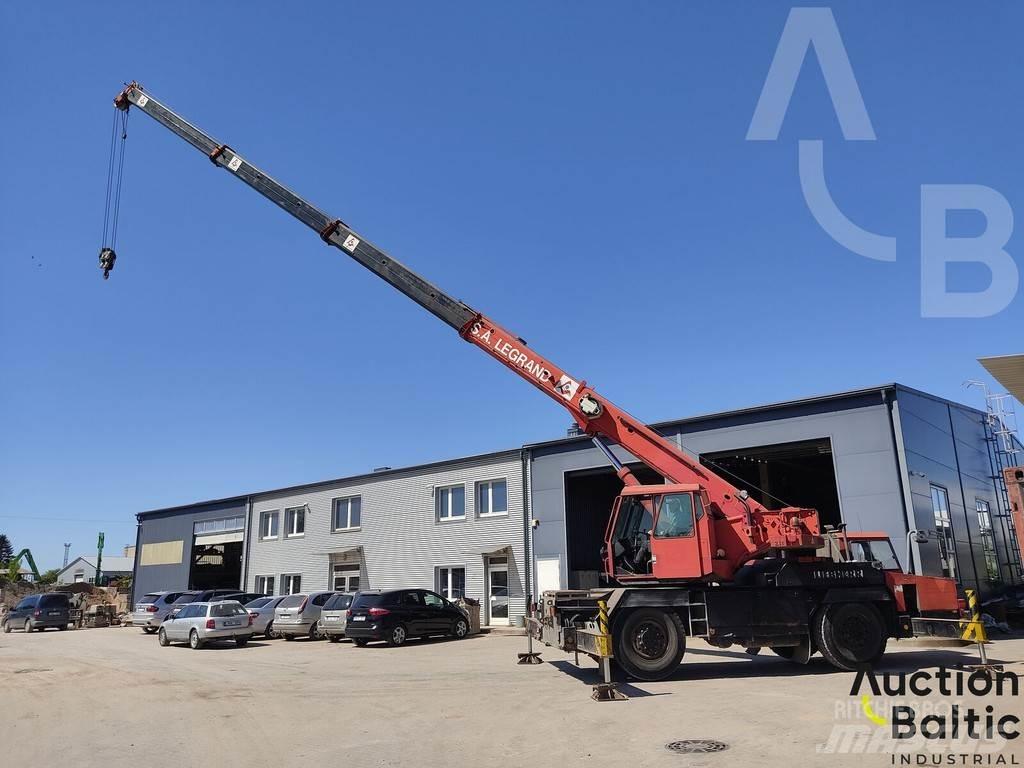 Liebherr LTM 1025 Macara pentru orice teren