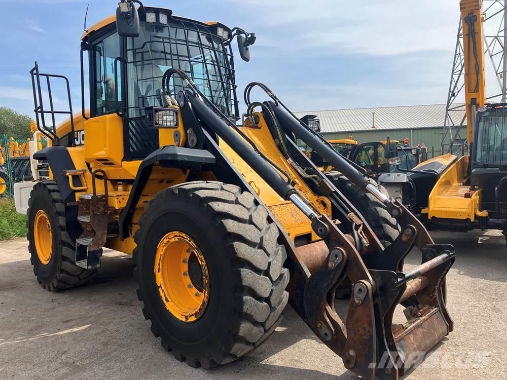 JCB 437 Incarcator pe pneuri