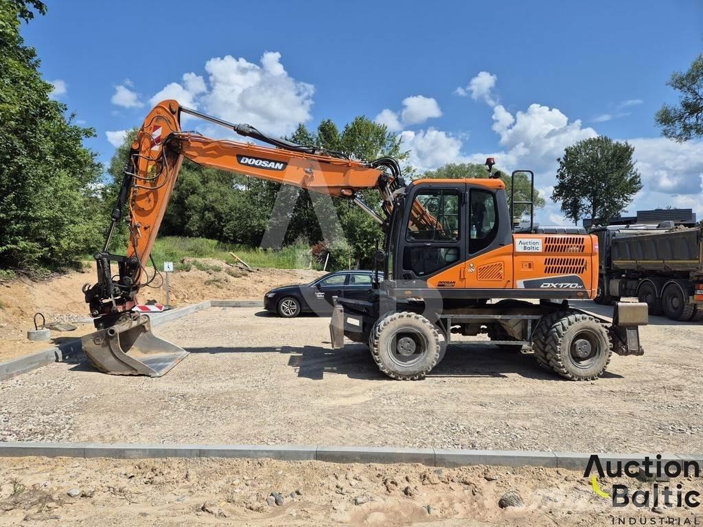 Doosan DX 170 W-5 Excavatoare cu roti