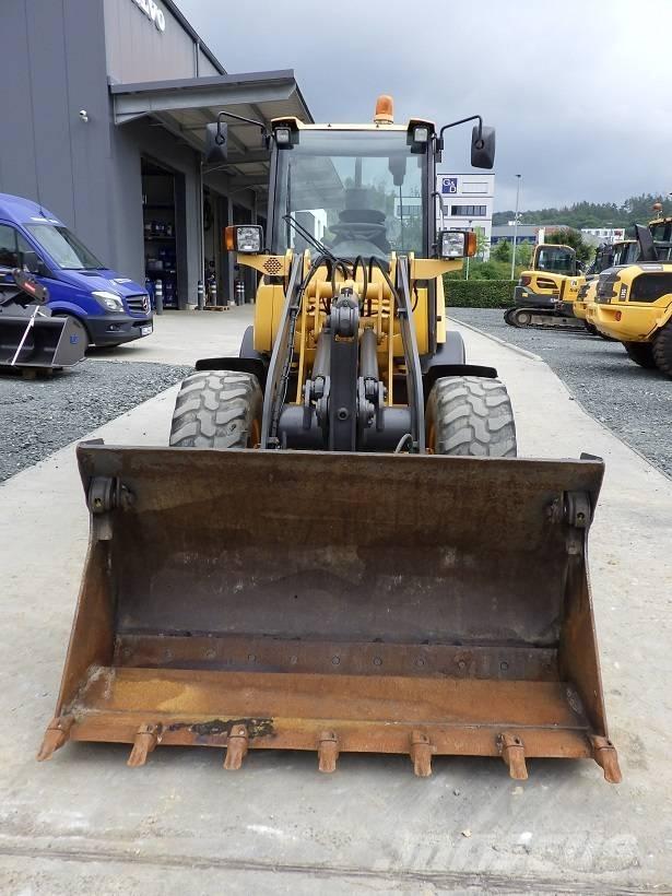 Volvo L 25 F Incarcator pe pneuri