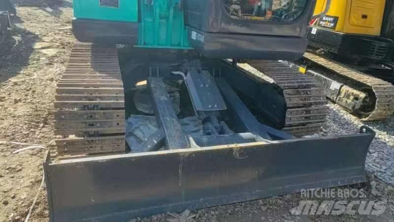 Kobelco SK 75 Excavatoare pe șenile
