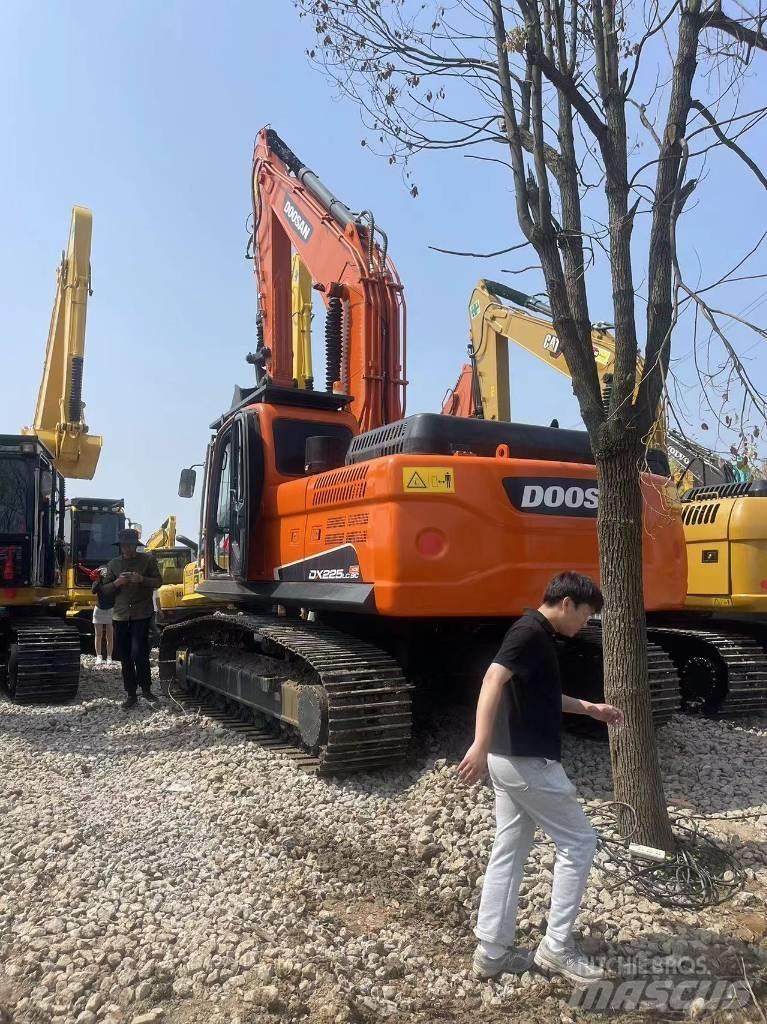 Doosan DX 225LC-9C Excavatoare pe șenile
