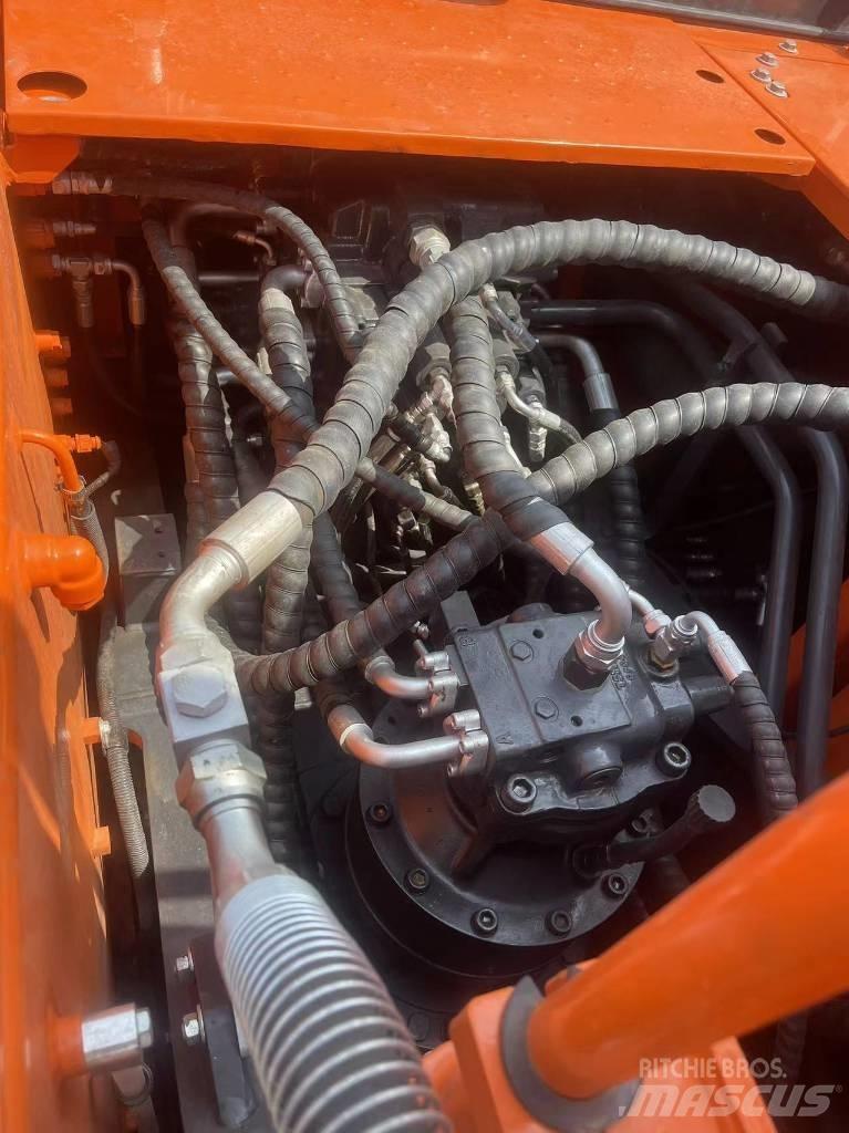 Doosan DX 225LC-9C Excavatoare pe șenile
