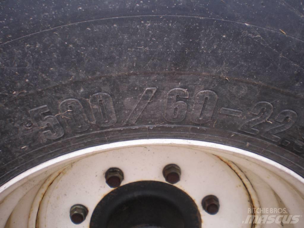 JF ES 3000 M Remorci cu autoîncarcare