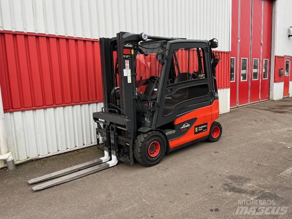 Linde E 25 Stivuitor electric