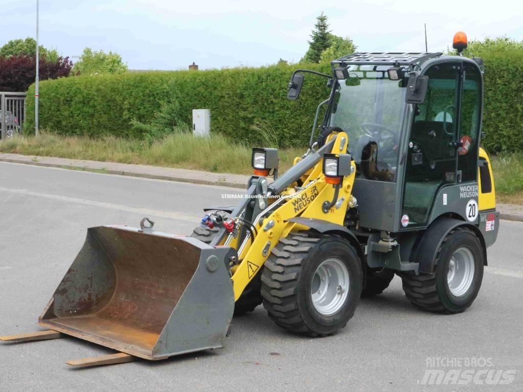 Wacker Neuson WL 25 Incarcator pe pneuri