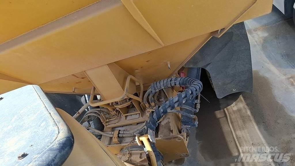 CAT 740 Altele