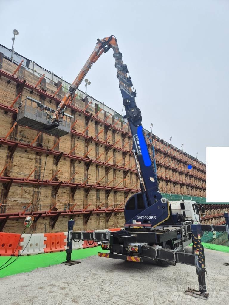 Horyong MR400A Platforme aeriene montate pe camion