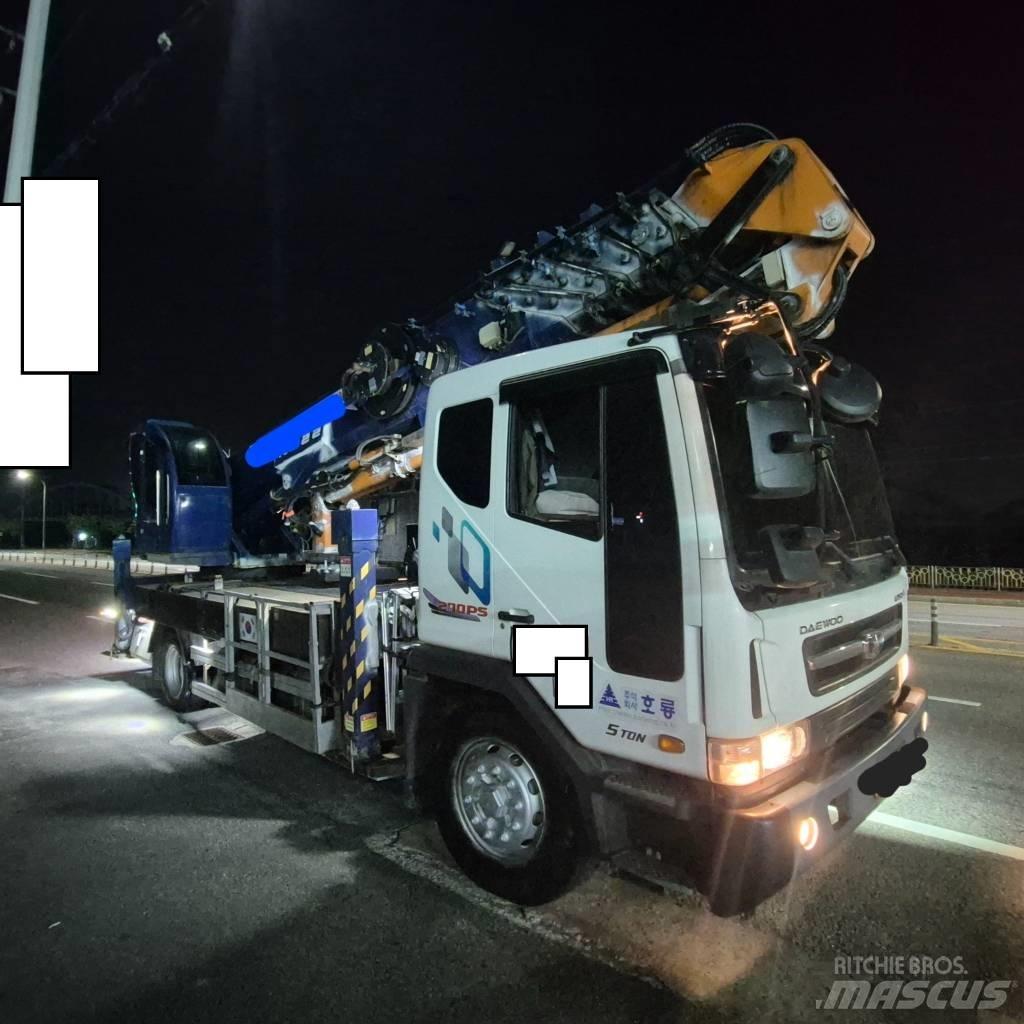 Horyong MR400A Platforme aeriene montate pe camion