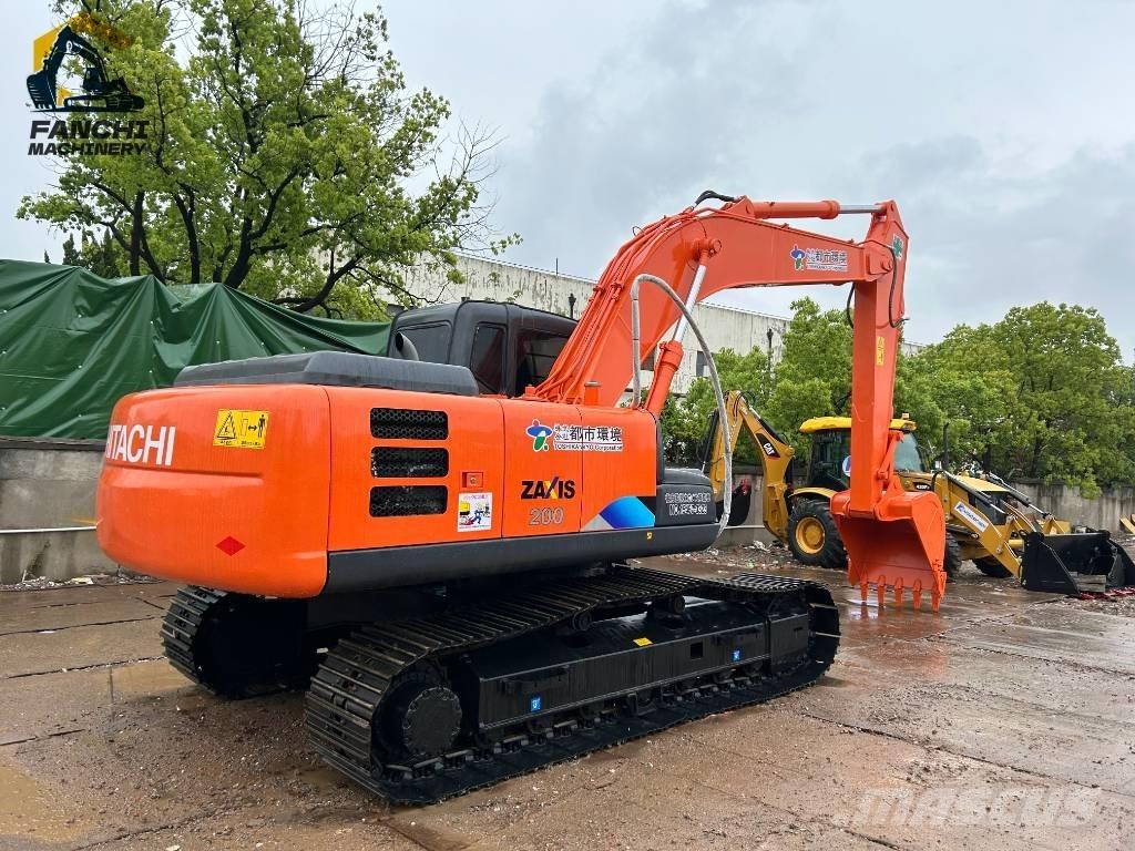 Hitachi ZX200 Excavatoare 7t - 12t