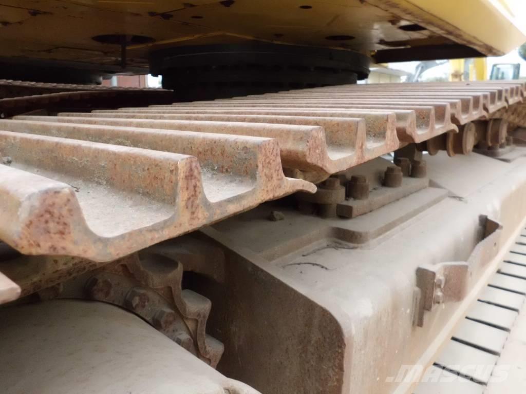 Komatsu PC 450 Excavatoare pe șenile
