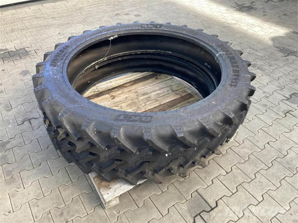 BKT 270/95R46 Roti