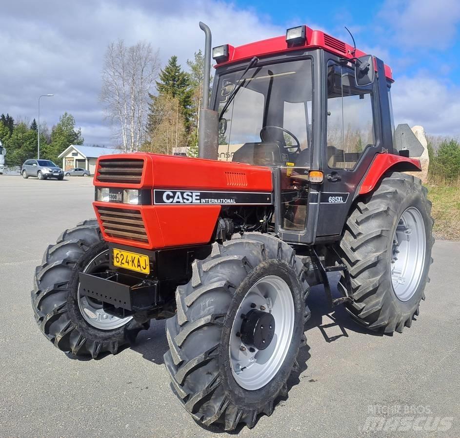 Case IH 685 XL Tractoare