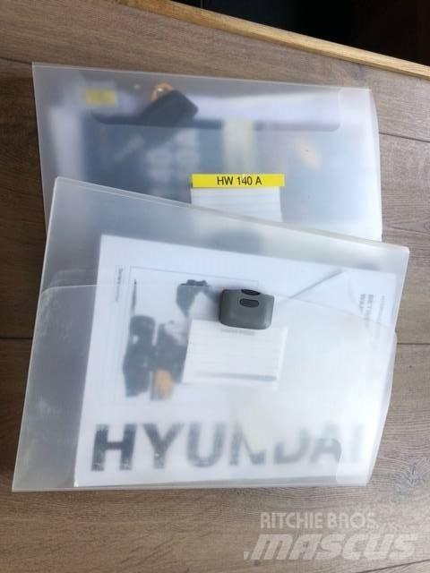 Hyundai HW 140 A Excavatoare cu roti