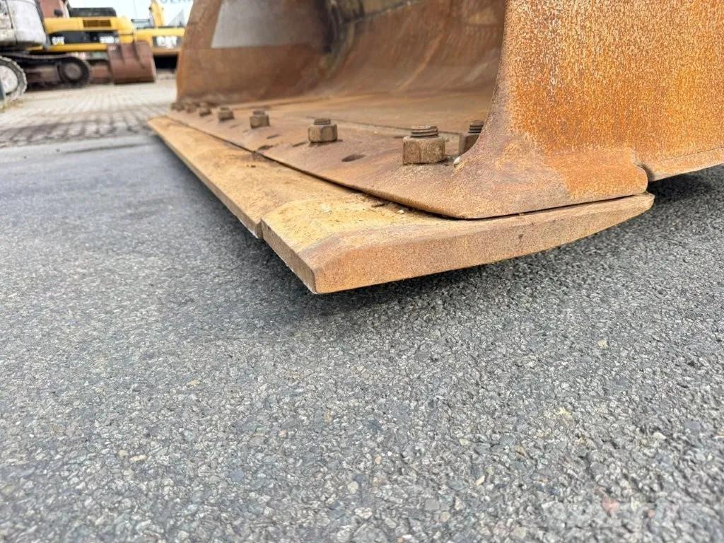 Volvo L150E Incarcator pe pneuri